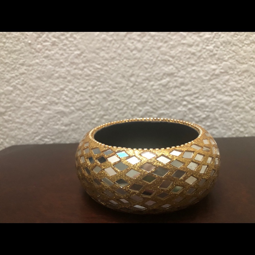 Gold Bangle - Picture 3 of 4